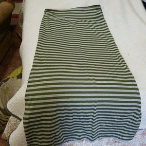 (Like new!!!) Maxi skirt
